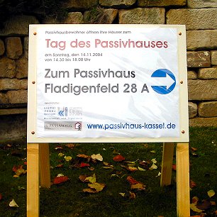 Schild Passivhaustag